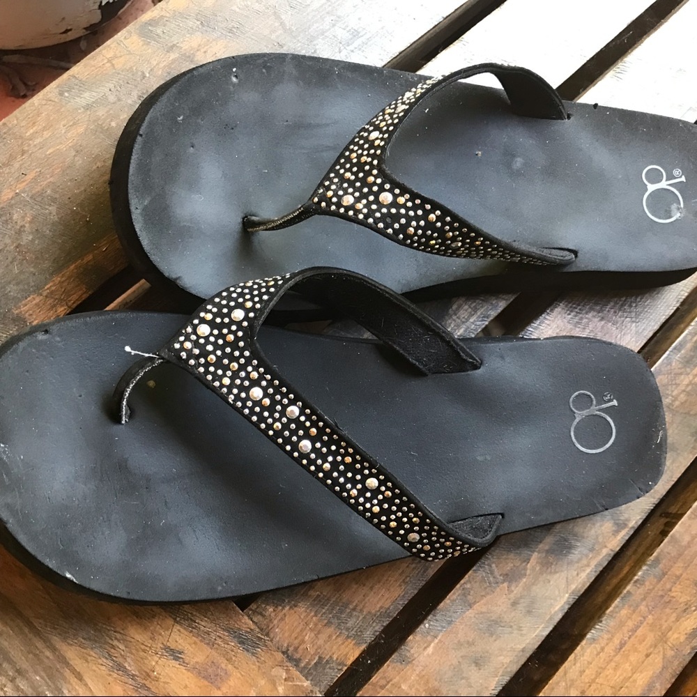Op flip flops. 11 or 12